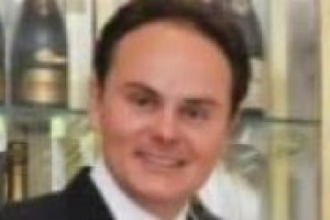 C’è voglia di investire ancora, nel mondo del vino. Anche da parte di gruppi già consolidati e con prodotti diversificati. Ma sempre nel segno dell’eccellenza, perché così si può crescere ancora. Parola a Matteo Lunelli (Cantine Ferrari)