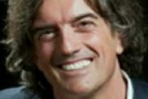 ‘‘La battaglia per la crescita della cultura enoica va spostata sulle masse, e va giocata sul punto vendita, puntando forte sul trade marketing’’. Così, a WineNews, Alberto Mattiacci, ordinario di marketing all’Università La Sapienza di Roma