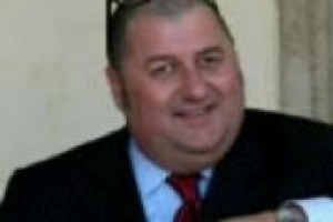 Reti d’impresa per mettere a sistema consorzi ed associazioni che sovrastano il mondo del vino: ecco la proposta del professor Massimo Bergami, ordinario di Organizzazione Aziendale all’Alma Mater Studiorum Università di Bologna