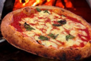 “Se arrivasse, come tutti sperano, il riconoscimento Unesco per la pizza napoletana potrebbe essere l’apripista per far percorre questa strada a tanti “saper fare” e prodotti eccellenti dell’Italia”: così a WineNews la deputata Colomba Mongiello