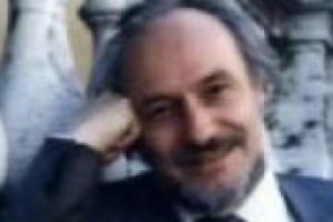 Il vino è tra le invenzioni più importanti dell’uomo. Pensieri e parole di Mario Morcellini, preside della Facoltà di Scienze della Comunicazione dell’Università ‘‘La Sapienza’’ di Roma. ‘‘È una strepitosa scoperta degli uomini’’