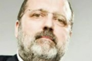 La tradizione ha delle basi immutabili, ma sulle quali si può giocare, creare, fare innovazione. Ecco la tendenza che sarà di scena a ‘‘Identità Golose’’, a Milano dal 30 gennaio al 1 febbraio. Ne abbiamo parlato con il suo ideatore Paolo Marchi La tradizione ha delle basi immutabili, ma sulle quali si può giocare, creare, fare innovazione. Ecco la tendenza che sarà di scena a ‘‘Identità Golose’’, a Milano dal 30 gennaio al 1 febbraio. Ne abbiamo parlato con il suo ideatore Paolo Marchi