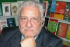 La classifica dei libri più venduti vede ai primi posti le raccolte di ricette delle regine tv dei fornelli. Ma il settore enogastronomico, cha peso ha sulle vendite? Lo abbiamo chiesto al presidente dell’ Associazione Librai Italiani, Paolo Pisanti