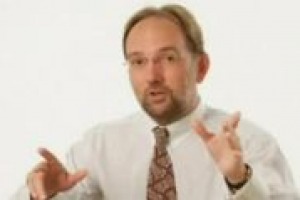 ‘Cinque guide sono una cosa fantastica, consentono di avere più punti di vista’. Parlando di vino e stampa in Italia con Joel B. Payne, presidente del Circolo Internazionale degli Scrittori di Vino