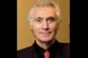 ‘Per ora i vini ‘top’ non risentono della crisi economica, peggio la ristorazione. Anche se io non ho mai venduto tanto Brunello come quest’anno’. Parola di Giorgio Pinchiorri, patron di Enoteca Pinchiorri ‘Per ora i vini ‘top’ non risentono della crisi economica, peggio la ristorazione. Anche se io non ho mai venduto tanto Brunello come quest’anno’. Parola di Giorgio Pinchiorri, patron di Enoteca Pinchiorri