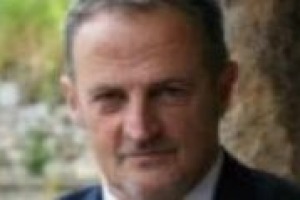 I Comuni devono pianificare le energie rinnovabili, opportunità di reddito e autosufficienza energetica per le aziende, ma anche minaccia per la perdita di terreni coltivabili e per il paesaggio. Così Giampaolo Pioli, Presidente delle Città del Vino