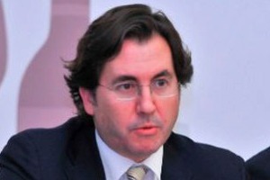 Diritti di impianto dei vigneti: dopo il “no” alla liberalizzazione, dal 2015 si passa al sistema delle autorizzazioni. Ma il “vigneto- Europa” diminuisce, mentre il mondo ... Il pensiero di José Ramon Fernandez, segretario generale Ceev