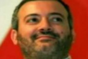 Il vino italiano, lucida metafora della Green Economy. Perché ce lo spiega Fabio Renzi, segretario generale della Fondazione Symbola per le qualità Italiane. “La Green Economy non è un’idea restrittiva di economia, anzi, richiede creatività”