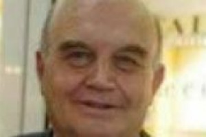 In tanti, protagonisti del mondo del vino e non, continuano ad investire in uno dei territori italiani più prestigiosi nel mondo, Montalcino, patria del Brunello. Perché? Parola a Ezio Rivella, presidente del consorzio del Brunello di Montalcino