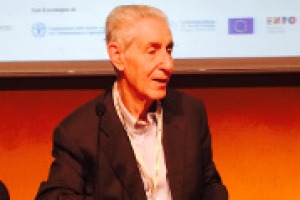 “Il cibo è un bene comune, e come tale dovrebbe essere considerato. E quello che è un bene comune non deve essere amministrato e gestito alla stregua di una merce, secondo logiche mercantili”. Così a WineNews il giurista Stefano Rodotà