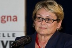 La cooperazione è una colonna portante del vino italiano, e vive un momento di svolta, tra focus sulla qualità e la difficile vendemmia 2017: il punto di vista di Ruenza Santandrea, alla guida del settore vino di Alleanza Cooperative e Gruppo Cevico