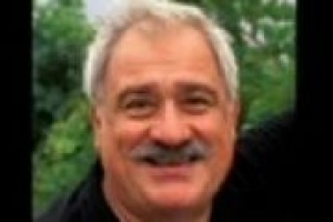 ‘Gli impreparati cercano di proporre soluzioni, ma troppo facile sarebbe riconoscere i vitigni dal colore delle foglie. Più semplice il Dna’. Il professor Attilio Scienza sulla proposta dell’Aduc...