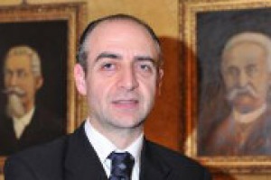 Il presente ed il futuro del mondo Prosecco, tra export e mercati, gestione della crescita e strategia di distribuzioni secondo Domenico Scimone, ad della storica Carpenè Malvolti, fondata nel 1886, dove è nato il più celebre degli spumanti italiani