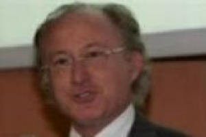 ‘‘Negli anni abbiamo conquistato quote di mercato grazie ad un migliore rapporto qualità/prezzo. Questo a scapito di guadagni marginali che premiano il vino francese’’. Così, Stefano Cordero di Montezemolo, massimo esperto di economia enoica