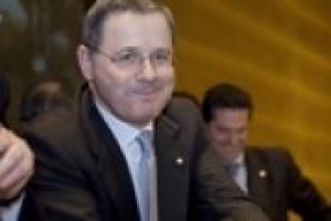 Gli italiani hanno voglia di uscire. E frequentare bar, ristoranti e locali resta una piacevole abitudine. ‘‘La crisi c’è, ma l’Italia è il paese europeo n. 3 per spesa procapite, 1.200 euro all’anno’’, dice il presidente Fipe Lino Stoppani