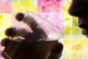 Cresce il rischio alcolismo in Italia, soprattutto tra i giovanissimi. ‘‘Cambia l’approccio all’alcol, sbagliato rispetto alla tradizione mediterranea’’. Così il professor Enrico Tempesta, dell’Osservatorio permanente sui giovani e l’alcol