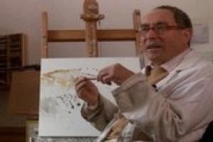 Il rapporto artistico con un paesaggio che è reso unico al mondo anche dal suo rapporto con la vite come le Langhe, e con nientemeno che Angelo Gaja come compagno e Cicerone, per il disegnatore, pittore e paesaggista marchigiano Tullio Pericoli