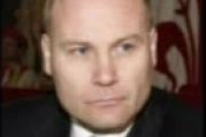 L’alimentare regge la crisi meglio di altri settori. Cosa significa per le imprese agricole italiane? Vecchioni (Confagricoltura): ‘‘conferma la portata strategica del settore per l’economia italiana, è antidoto alla recessione. L’esempio è il vino’’