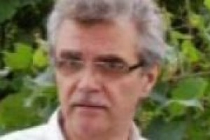 Le famiglie e le università devono educare i giovani a diventare consumatori critici, anche nel consumo di alcolici, ancora problematico tra i giovani secondo l’ultima indagine Doxa. A WineNews, l’opinione dell’enologo di Franciacorta Mattia Vezzola