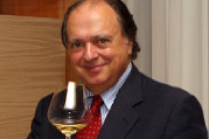 I trend della cucina, gli chef sempre più giramondo ed imprenditori, le cucine regionali che convergono sempre di più verso una cucina italiana e tanto altro: a tu per tu con Enzo Vizzari, direttore delle Guide de L’Espresso