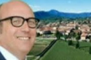 In Franciacorta i produttori di vino scendono al fianco delle Pubbliche Amministrazioni per prendersi cura del proprio territorio, perché il vino è nulla senza la propria terra. Ne abbiamo parlato con il presidente del Consorzio, Maurizio Zanella