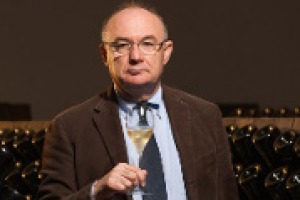 Le bollicine italiane continuano a crescere in Italia e all’estero, anche con i grandi metodo classico, che cercano il loro posizionamento, tra la forza del Prosecco e dello Champagne. Le riflessioni di Enrico Zanoni, ad Cavit e presidente Trentodoc
