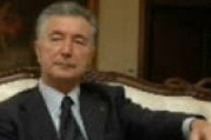 ‘‘50 anni fa l’enologo era più un chimico che un cultore della qualità, oggi l’attenzione si concentra su come avere uve di qualità e, oltre che di vino, si occupa di marketing’’. Così Gianni Zonin, guida di uno dei gruppi più importanti d’Italia