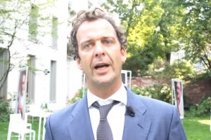 La pizza espressione del genio italiano e del meglio dell&rsquo;agricoltura italiana, ma anche piatto globale declinato in tanti modi diversi, protagonista nella &ldquo;Vigna di Leonardo&rdquo;, il &ldquo;Fuori Expo&rdquo; di Confagricoltura, anche abbinata al vino ...