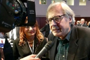 Le “arti” in 50 anni sono decadute, mentre il vino, e l’agricoltura sono cresciuti, e oggi incarno dei valori artistici. Il Ministero dei Beni Culturali dovrebbe avere un dipartimento per loro. Così, da Anteprima Amarone, Vittorio Sgarbi