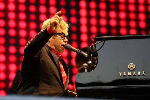 Elton John sul palco di Collisioni, tappa del tour mondiale Wonderful Crazy Night