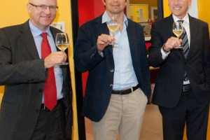 Simei, la fiera leader per le tecnologie del vino (settore in cui l&rsquo;Italia &egrave; al n. 1 assoluto nel mondo) si alterner&agrave; tra Italia e Germania: firmato accordo con Drinktec, la pi&ugrave; importante kemesse delle tecnologie sul beverage di Messe M&uuml;nchen