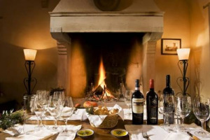 Capitali europee ? Città d’arte ? Mete esotiche ? Niente di tutto ciò, per Agriturist (Confagricoltura) la meta preferita dagli italiani per festeggiare Natale e Capodanno, è la campagna. Dal Lazio alla Lombardia, tutto esaurito in agriturismo
