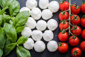 Nel 2017 il fatturato dell’industria alimentare tocca i 137 miliardi di euro, in crescita del +1,7% sul 2016. A dirlo i dati Federalimentare e Osservatorio Cibus Export, svelati per Cibus n. 19 (Parma, 7/10 maggio 2018)