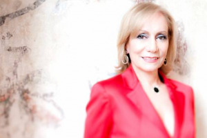 IL GRANDE VINO ITALIANO PROTAGONISTA A VENEZIA, NEI GIORNI DEL FESTIVAL DEL CINEMA, IN UNO DEI &ldquo;TEMPLI&rdquo; DELL&rsquo;ARTE: &ldquo;LA GROLA&rdquo;, ETICHETTA TOP DELLA GRIFFE DELL&rsquo;AMARONE ALLEGRINI, OSPITE D&rsquo;ONORE DELLA COLLEZIONE PEGGY GUGGENHEIM (5 SETTEMBRE)