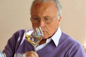 Un grande riconoscimento per il vino italiano: va al produttore piemontese Angelo Gaja il &ldquo;Lifetime Achievement Wine Star Award&rdquo; 2015, il premio alla carriera assegnato dalla prestigiosa rivista americana &ldquo;Wine Enthusiast&rdquo;