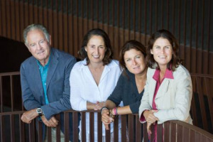 Antinori consolida le sue propriet&agrave;, in terra di Siena, nella zona del Chianti Colli Senesi, con l&rsquo;acquisto della Tenuta Farneta a Sinalunga (100 ettari vitati). Nell&rsquo;asta, in galante duello &ldquo;rinascimentale&rdquo;, superata la concorrenza di Frescobaldi