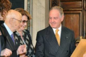 &Egrave; IL VINO IL MIGLIOR AMBASCIATORE DELL&rsquo;ITALIA NEL MONDO, E LA CONFERMA ARRIVA ADDIRITTURA DAL PRESIDENTE DELLA REPUBBLICA GIORGIO NAPOLITANO CHE, ALLA &ldquo;GIORNATA DELLA QUALIT&Agrave; ITALIA&rdquo; HA CONSEGNATO IL &ldquo;PREMIO LEONARDO&rdquo; 2011 A PIERO ANTINORI