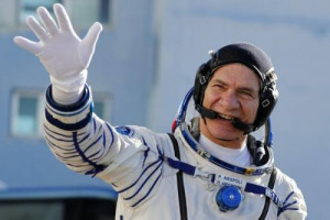 Arancini dallo spazio: neanche a migliaia di chilometri di distanza, sulla stazione orbitante dell’Agenzia Spaziale Europea, Paolo Nespoli, il più esperto astronauta italiano, riesce a togliersi dalla testa il pensiero per il cibo di casa