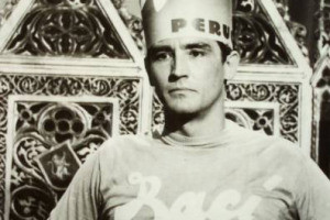 IL BACIO PERUGINA SPEGNE LE CANDELINE: IL FAMOSO CIOCCOLATINO, DI CUI SE NE VENDONO 300 MILIONI OGNI ANNO IN 55 PAESI DEL MONDO, FESTEGGIA 90 ANNI DI STORIA FATTA DI FRASI D’AMORE E TESTIMONIAL CELEBRI, DA RODOLFO VALENTINO A VITTORIO GASSMAN