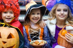 Halloween? Non è poi così diverso dal giorno dei morti cristiano. Non solo caramelle, ma anche tanti dolci tipici regionali protagonisti del “dolcetto o scherzetto” a cui, per la Coldiretti, parteciperà il 27% degli italiani