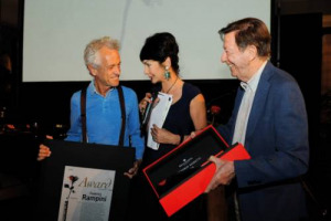 Bellavista sostiene la cultura, e promuove l&rsquo;atto creativo del genio umano e dell&rsquo;arte, con il Premio &ldquo;Raccolta Creatori&rdquo; con Riserva speciale Vittorio Moretti a Federico Rampini, che segna il debutto della partnership della griffe con La Milanesiana