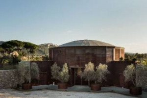 Il percorso di Campo alle Comete, cantina a Bolgheri di Feudi di San Gregorio, prima grande realt&agrave; del Sud ad aver investito nel territorio toscano, inizia ufficialmente. A WineNews il presidente Capaldo: &ldquo;ora concentriamo qui in nostri sforzi&rdquo;