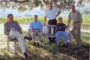 DAI VINI DI BOLGHERI AL &ldquo;BOLGHERI STYLE&rdquo;: IL FUTURO DI UNO DEI TERRITORI TOP D&rsquo;ITALIA NELLE PAROLE DEI &ldquo;FONDATORI&rdquo;, PIERO E LODOVICO ANTINORI, INCISA DELLA ROCCHETTA, MELETTI CAVALLARI E SATTA. FOCUS: A BOLGHERI ARRIVA ANCHE CASTELLO BANFI