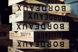 Bordeaux, il 2016 &egrave; da record: produzione a 770 milioni di bottiglie, con una resa di 54 ettolitri per ettaro, grazie alla grande performance del Merlot. Ottima anche la qualit&agrave;, ma per le conferme si aspetta la campagna en primeur, a fine marzo