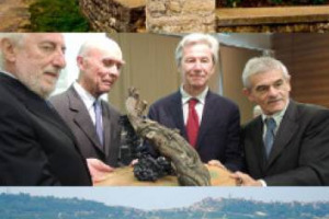 &ldquo;C&rsquo;&egrave; tanta bellezza, ma anche tanta fragilit&agrave;. &Egrave; tempo di capire che il nostro patrimonio &egrave; la terra&rdquo;. Parole, e invito ai vignerons, ieri tra i vigneti di Langa, di Aubert De Villaine (Roman&eacute;e Conti) e Guillaume d&rsquo;Angerville (Climats de Borgogna)