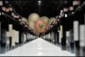 Chianti Classico a gonfie vele nel 2015: il business &egrave; avviato a battere il primato del 2004 ed a superare i 400 milioni di euro quanto a valore della produzione vinicola imbottigliata, con un fatturato globale di filiera di oltre 600 milioni di euro