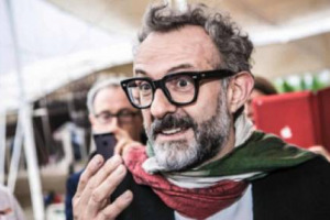 “Oggi la cucina italiana è riconosciuta come la n. 1 al mondo per qualità, anche grazie ad una squadra di oltre 30 chef italiani che rappresenta la cucina italiana contemporanea nel mondo”. Così, a WineNews, parla Massimo Bottura