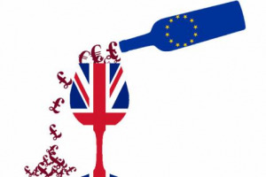 Mentre il Regno Unito consegna la lettera di addio all&rsquo;Europa, aumentano le preoccupazioni dell&rsquo;agroalimentare italiano e del settore vino europeo per la Brexit. Il tema anche a Vinitaly dove, intanto, per&ograve;, aumentano i buyer Uk ...