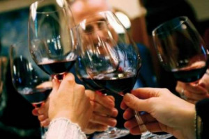 Veneto, Piemonte, Lombardia e Toscana tra le Regioni; Verona, Cuneo e Treviso tra le province: ecco il top delle esportazioni di vino e bevande alcoliche in Italia, ricchezza &ldquo;diffusa&rdquo; del Belpaese. A dirlo lo studio di Federvini e Fondazione Edison