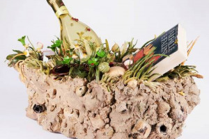 Ca&rsquo; del Bosco e Cuv&eacute;e Prestige: 10 anni festeggiati con una verticale di 10 annate e con un&rsquo;asta di sculture in ceramica by Bertozzi & Casoni da 115.000 euro di ricavo, devoluti a Dynamo Camp, in una delle aste charity legate al vino top in Italia